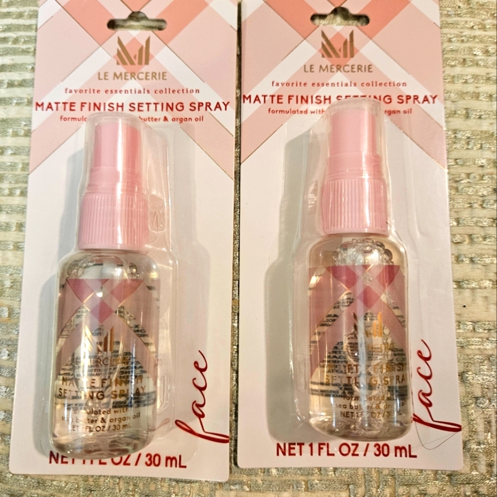 Le Mercerie Matte Finish Setting Spray 2 blts NEW
